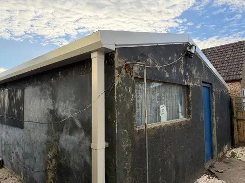 Click Here To Enlarge This Photo Of 100mm Kingspan Composite Roof Installation
